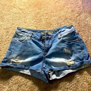 Trendy Arizona Denim Jean Shorts!
